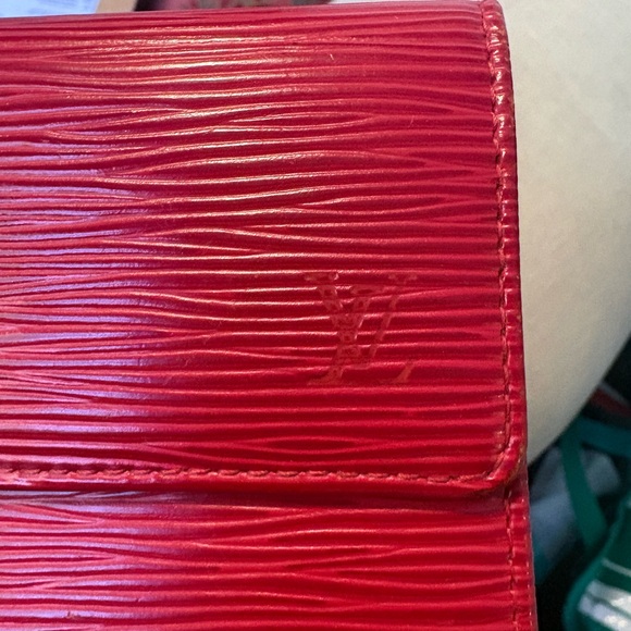 Louis Vuitton Epi Leather Long Wallet in Red - WITH COA AND CHAIN - Picture 5 of 7